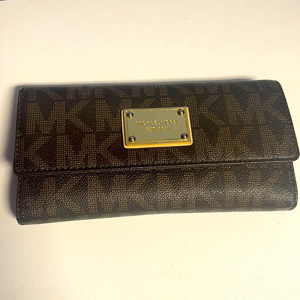 MK wallet